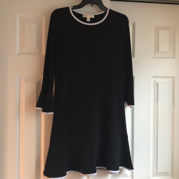 MICHAEL Michael Kors Solid Flounce Dress - Picture 4 of 8